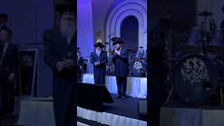 Meilech Braunstein and Hershy Weinberger singing at a Bar Mitzvah [upl. by Moll238]