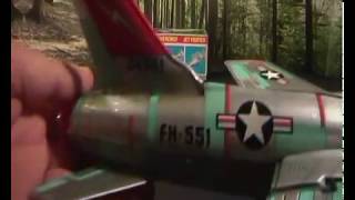 YONEZAWA TOYS JET FIGHTER F 105 THUNDERCHIEF US NAVY PLANE AIRPLANE BATTERY OPERATED 60s KALAO 31 [upl. by Eiryk409]