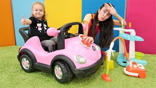 Derin bringt ihr Auto in die Waschanlage Kinder Video auf Deutsch Mama Vlog [upl. by Leummas937]