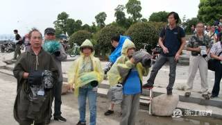 Qiantang River Tidal Wave Sweeps Spectators Off Their Feet [upl. by Eirrod]