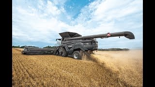 «Ideal» Neuer HighTechMähdrescher von Agco [upl. by Venu]