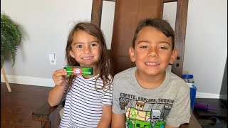 Kids review bubblicious gum [upl. by Enirahtak]