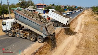 Good Skill Operator Using Technical To Clutter​ Rock In Space Foundation Building Road BY DozerTruck [upl. by Piggy]