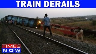 AurangabadHyderabad Train Derails No Casualty Reported [upl. by Nahtanaj]