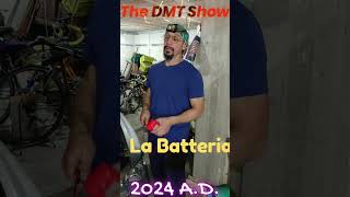 The DMT Show la batteria divertente sostituzione di batteria auto diesel Facile divertente wow [upl. by Ahsieym]