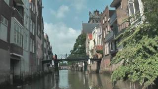 Rondvaart fluisterboot dordrecht the old streets and canals of dordrecht 2 dordtevaer [upl. by Anaytat]