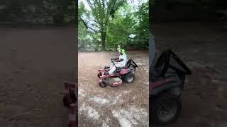 Mulching the leaves in this back yard with the lawn mower Subscribe and like👍 1JRTheSuperstar [upl. by Arela]