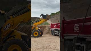 JCB 4CX backhoe loader loading a tipper truck with gravel jcb heavyequipment backhoeloader [upl. by Aeikan]