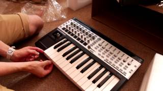 Novation SL MkII 25 Midi Keyboard Controller Unboxing [upl. by Ewart]