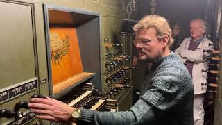 Sietze de Vries plays some jolly Praetorius on the Groningen Martinikerk organ [upl. by Yerffoj]