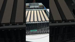 این یک سرور نسل ۱۲ هست gen12 hpe dl580 serverhp hpeserver server hp [upl. by Jenkel]