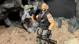 Ultimate Roadblock GI Joe Retaliation Wave 35 modern figure review [upl. by Sinnej]