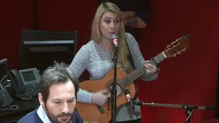 Le live de Laura laune dans A La Bonne Heure [upl. by Peirce386]