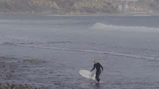 Kelly Slater Surfs Lowers Before Pipe Masters [upl. by Ambrogino]