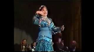 EGYPTIAN BELLYDANCE SUHEIR ZAKI  AHLAM SUHEIR OPENING DANCE 1991 [upl. by Ytoc]