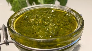 Pesto alla Genovese  Pesto alla Genovese Fatto in Casa  Pesto Ricetta Originale [upl. by Rafaj829]