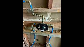 Please stop using sharkbite 😡😡 plumber plumbing diy [upl. by Forelli]