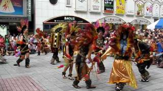 Bolivia de Fiesta en Shinjuku  Kabukicho Tokio Japon 2009 III [upl. by Morez956]