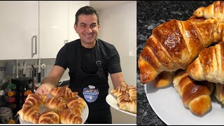 CROISSANTE CU UNT👉 si cu  CIOCOLATA😋 [upl. by Lougheed]