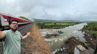 Journey in Madgaon Jan Shatabdi Mumbai  Goa Window jammed in emergency [upl. by Ayikan]