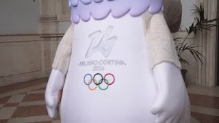 MilanoCortina presentate a Meloni le mascotte delle Olimpiadi [upl. by Ahsilram450]