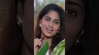 Ennum Ninne Poojikkam  Kunchacko Boban  Shalini KJ Yesudas Sujatha Mohan Ouseppachan [upl. by Sellig]