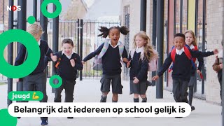 Waarom dragen kinderen in Nederland geen uniformen [upl. by Eillit534]