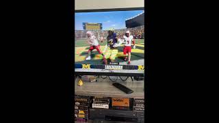 How to throw a Bullet Pass Ultimate Team EA Sports College Football 25  NCAA 25 Revamped Passing [upl. by Scopp]