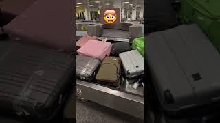 🤯🤯🤯 Newark Airport luggage damage🇺🇸 shortsfeed shorts ytshorts airport [upl. by Gnud177]