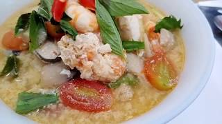 How to make Tomyam Seafood soup with mushrooms [upl. by Reggis]