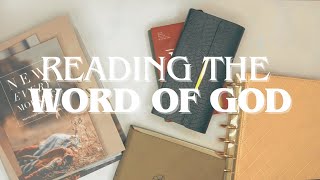 what I use to read the Word of God  my Bible quotcollectionquot  some of my Bible study tools [upl. by Muhcon]