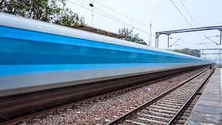 160 kmph Fastest Morning actions  Gatimaan Vs Bhopal Shatabdi Rajdhani Gang Diesel 130 kmph [upl. by Jervis]