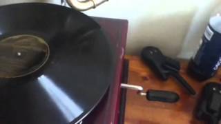 How to set upplaychange needle on a gramophone [upl. by Onavlis698]