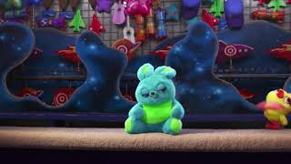 Toy Story 4  Novo Trailer  Junho nos cinemas [upl. by Silvester]