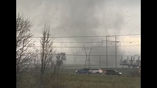 Tornado forming near Clarksville TN  Dec 9 2023 [upl. by Ekim306]