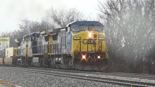 CSX 7672 Leads YN2 C408W Trio on Q029 on 122017 [upl. by Aihsitan623]