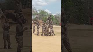 weweee askari ageuza kichwa kimegeukia mgongoni utastaajabu👮 [upl. by Darren937]