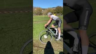 Aún no sé qué tiene el ciclocross pero engancha como lo que más 😅😅 cyclocross cycling bike [upl. by Anaejer95]