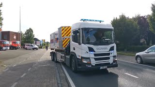 Vertrek haakarm civiele bescherming Brasschaat van op opendeurdag brandweer post Putte [upl. by Acirderf141]