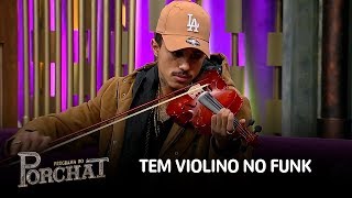 MC Livinho toca violino e surpreende plateia do programa [upl. by Peppel720]