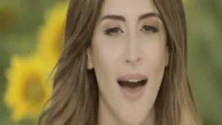 Aynur AydinLife Goes On2013Turkish Music ☾Full Screen [upl. by Landsman65]