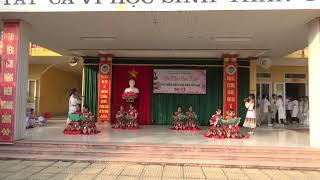 Lớp 7a tham gia hội thi văn nghệ chào mừng 20112024 [upl. by Ettelimay]