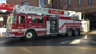 PORTLAND MAINE E31 AND L31 RESPONDING FROM MUNJOY HILL STATION [upl. by Rahman]