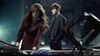 Lee Min Ho amp Kim Ji Soo Black Pink Samsonite CF [upl. by Eselahs]