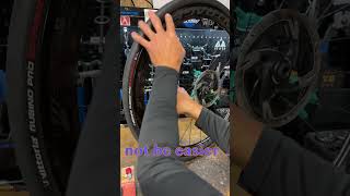 How to use a CO2 inflator tube or tubeless tubelesstyre bikemaintenance bikeshop bikeshoplife [upl. by Thirzi]