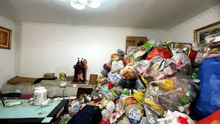 clean the cluttered and dirty houses in China – Chinese hoarding house � best house cleaning 8 [upl. by Ferd303]