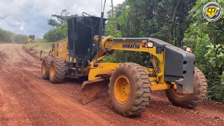 RG140B E GD655 NO PATROLAMENTO DE ESTRADA ESTREITAMotoniveladoraPatrolaRoad GraderMotor Grader [upl. by Beacham]