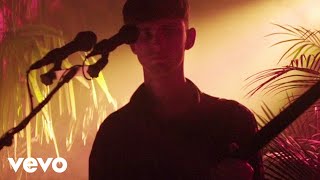 Glass Animals  Hazey Live in London [upl. by Nhepets]