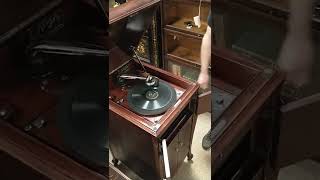 Victor Mahogany Antique Victrola Record Player Phonograph VVXI amp Records [upl. by Sitnik]