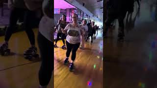 Semoran Skateway 92224 Adult Night Shuffle Skate [upl. by Tertius]